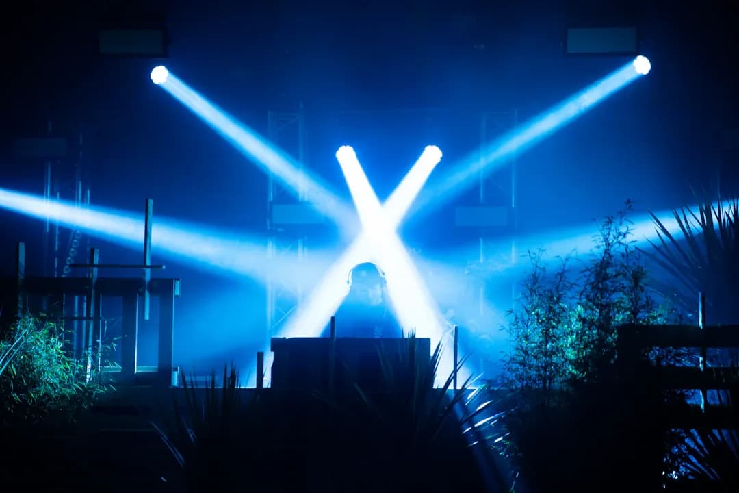 Suy thận cấp, giai đoạn lọc máu (ngoài thận và màng bụng)