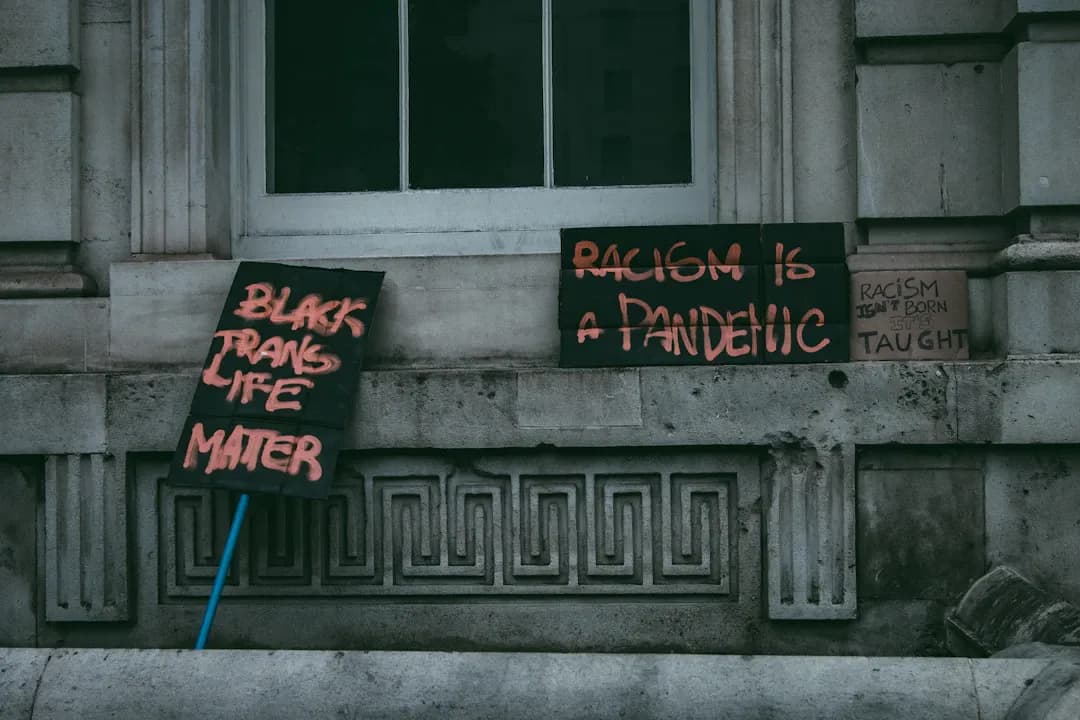 Câu hỏi 78: Tôi nghe nói bệnh tai biến mạch não rất nguy hiểm, Tai biến mạch não là gì? Có mấy loại? Nguyên nhân gây bệnh là gì?