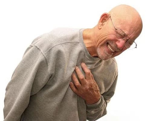 Đau ngực là triệu chứng của nhồi máu cơ tim cấp