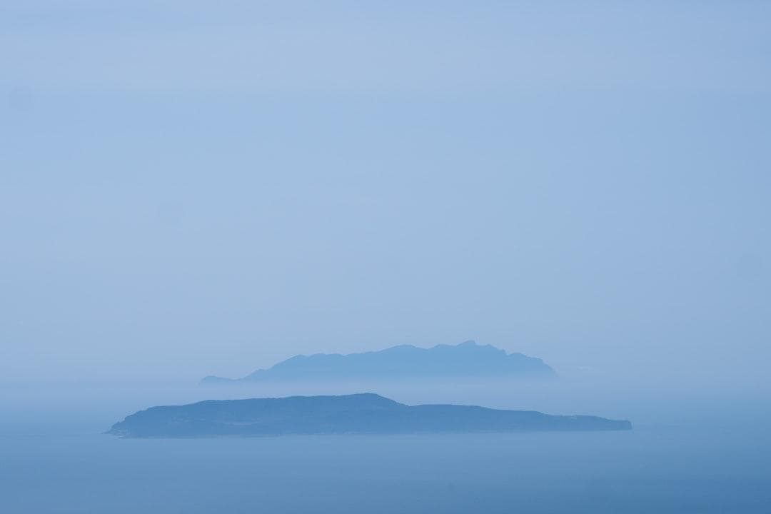 Sử Dụng Điện Thoại Trước Khi Ngủ: Ảnh Hưởng Đến Giấc Ngủ Như Thế Nào?